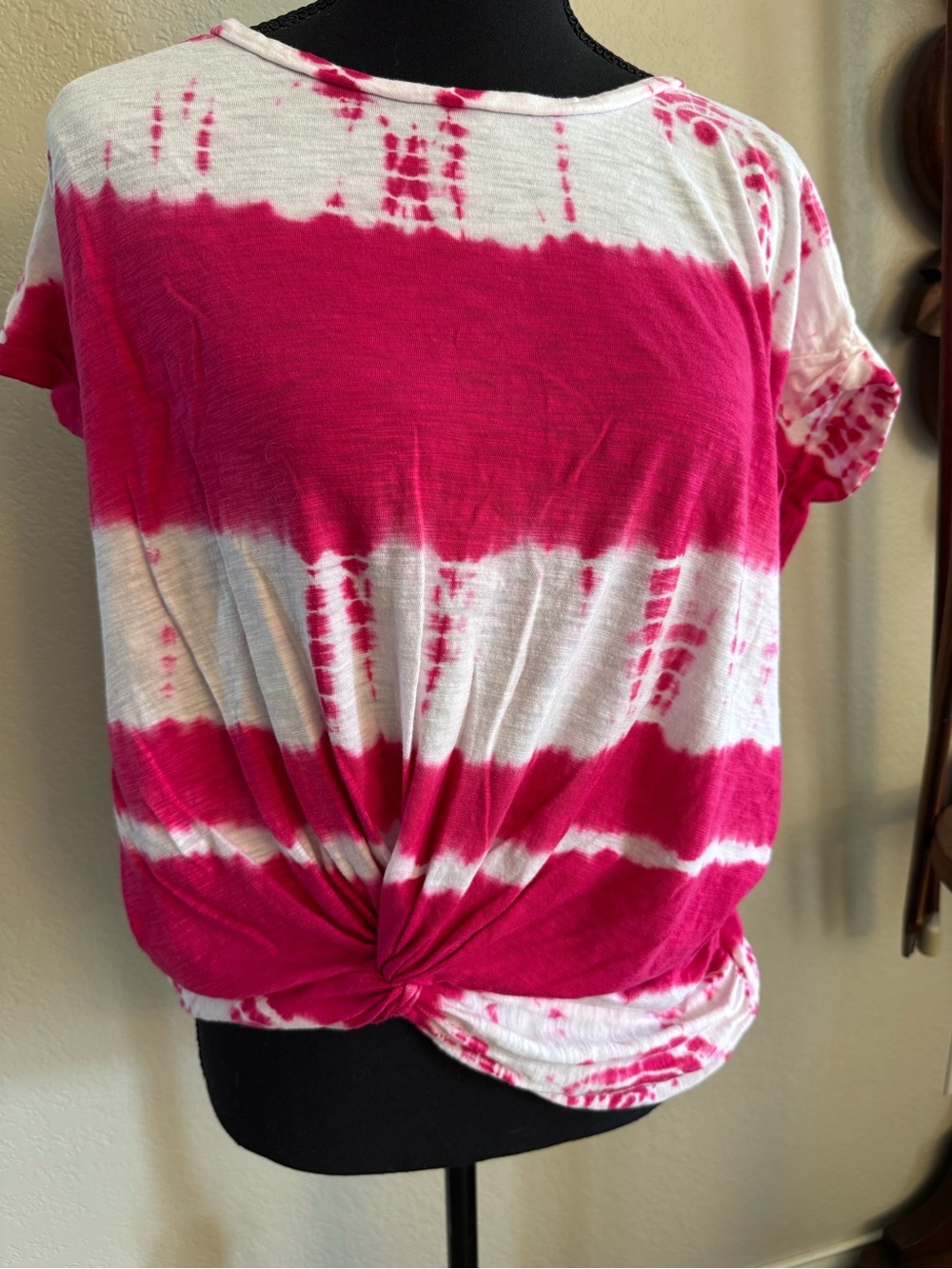 Lucky Brand Pink and White Tie-Dye Knot Front Tee